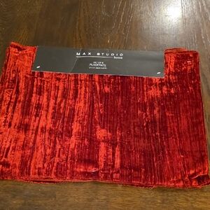 Max Studio Rich Red Velvet Placemats